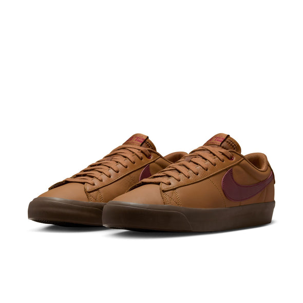 Nike SB Zoom Blazer Low GT - Light British Tan/Dark Team Red