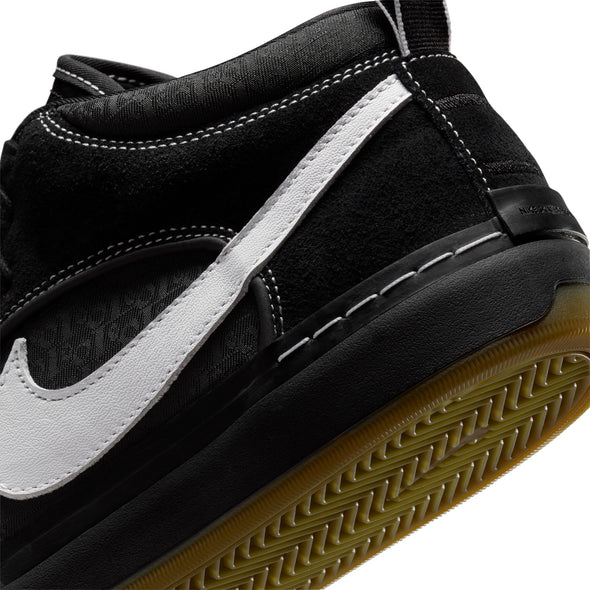 Nike SB React Leo - Black/White-Black-Gum Lt. Brown