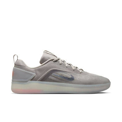 Nike SB Zoom Nyjah 4 - College Grey/Mink Brown-Lt. Silver