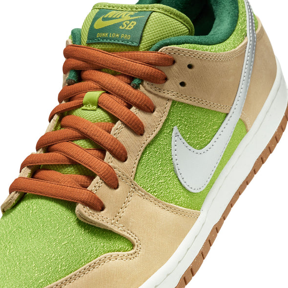 Nike SB Dunk Low Pro WC - Sesame/Metallic Silver-Pear-Fir