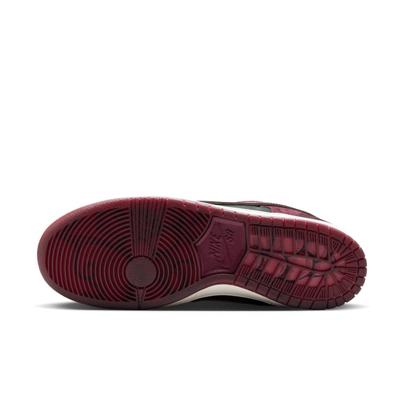 Nike SB Dunk Low Pro QS Riot - Mahogany/Dk. Beetroot-Team Red-Sail