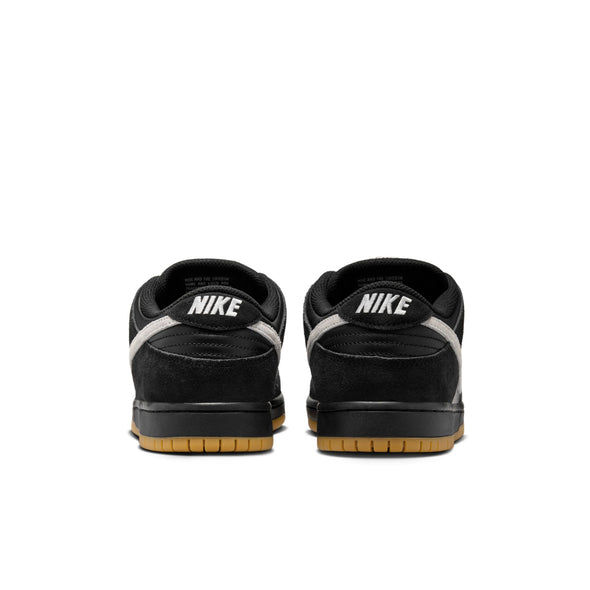 Nike SB Dunk Low Pro - Black/White-Black-Gum Lt. Brown