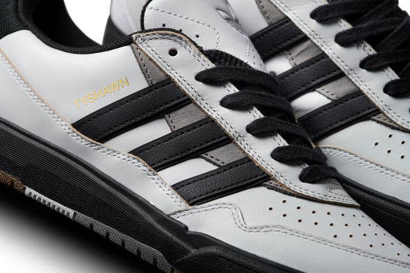 Adidas Tyshawn II - Crystal White/Core Black/Charcoal Solid Grey